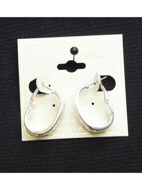 NWT Ear Sense Womens Fashion Open Pattern Hoop Earring Silver Gray 1"